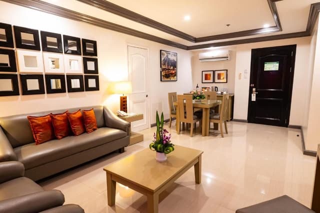 Executive Suite
