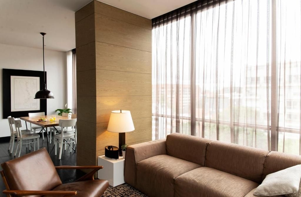 8010 Urban Living3