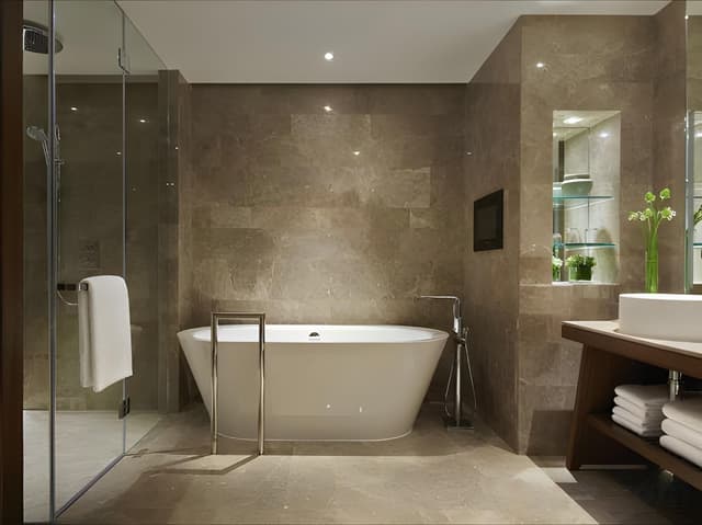 Premier Suite