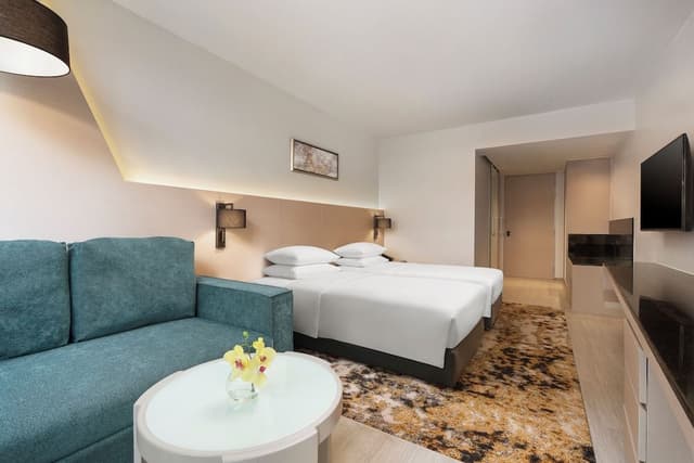 Room, Multiple Beds