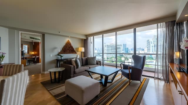 Grand Deluxe Three-Bedroom Suite