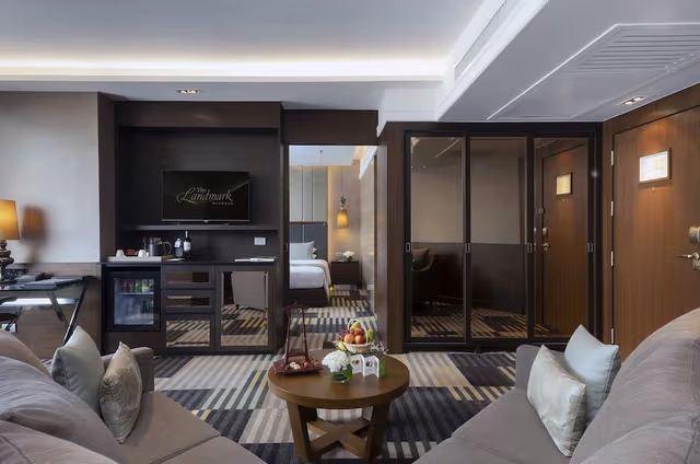 Deluxe Suite