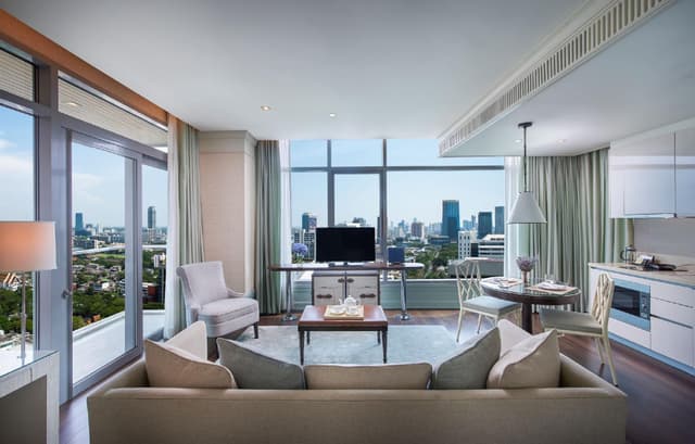 Suite, 1 Bedroom, City View