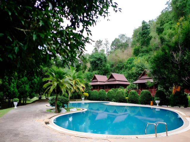 Studio with Garden View