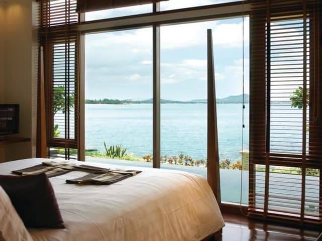 Seafront Pool Villa