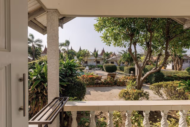 Deluxe Bungalow