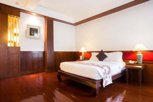 Deluxe Room, Pool Access