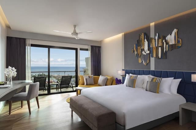 Avani Superior Sea View Room