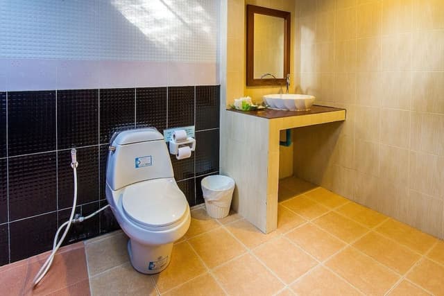 Standard Room (Canal Side)