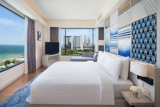 Club Executive Ocean Suite
