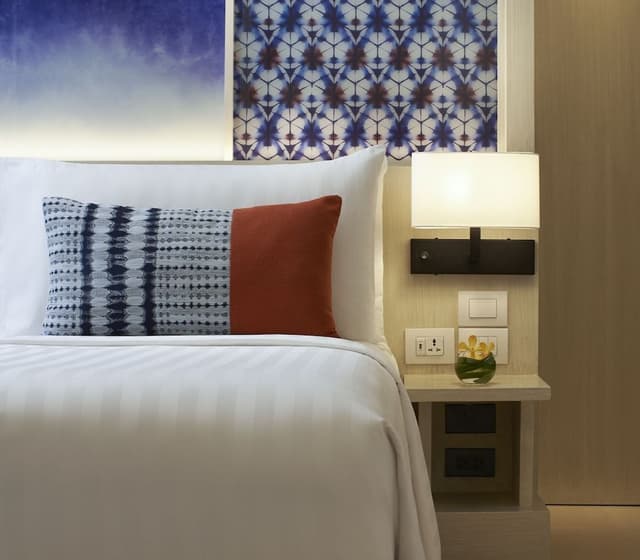 Deluxe Room, 1 King Bed, Ocean View