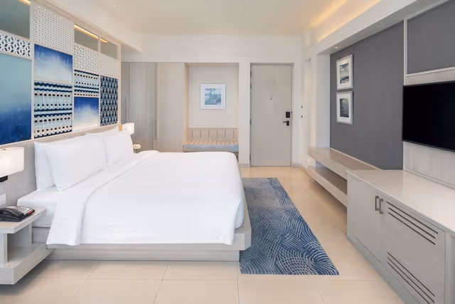 Deluxe Room, 1 King Bed, Ocean View