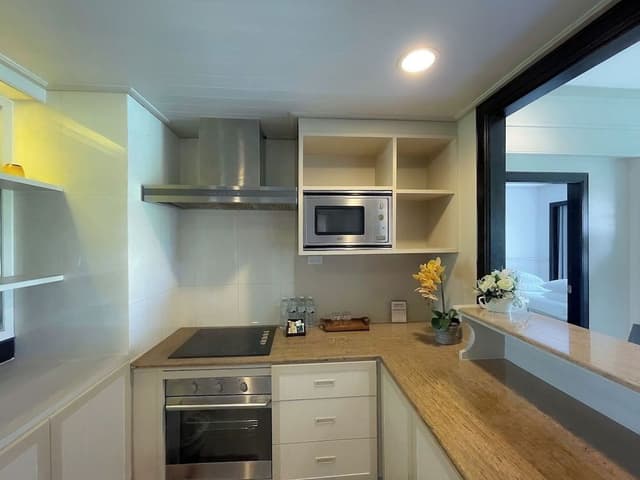 Two-Bedroom Seaside Family Suite - 2 King