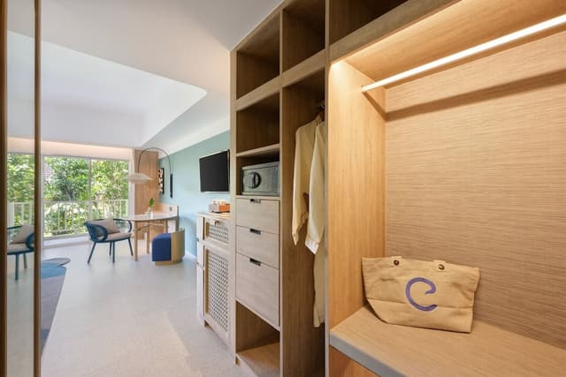 Premium Room, 2 Double Beds, Pool View (Deluxe)