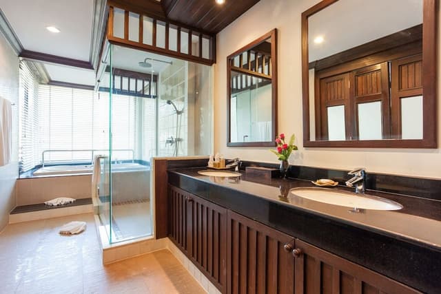 Grand Suite (Jacuzzi Suite)