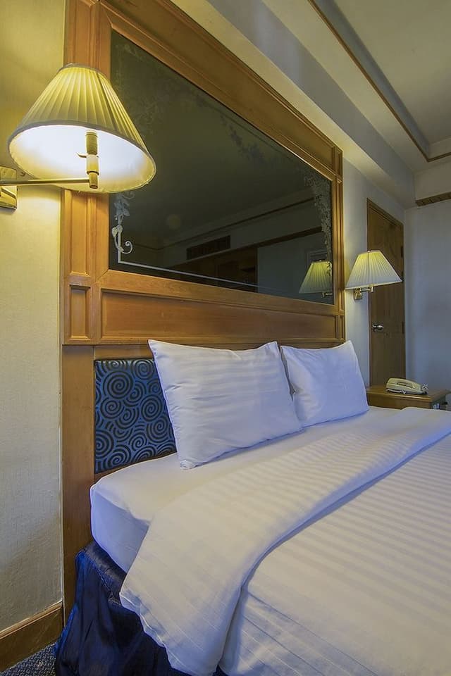 Deluxe Classic Room
