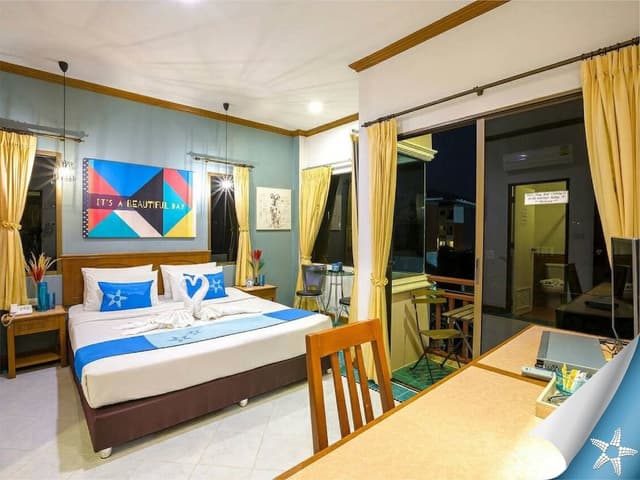 Deluxe Room, 1 King Bed