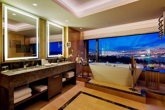 AMBASSADOR SUITE LOUNGE ACCESS