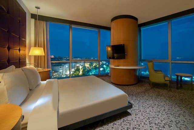KING FAMILY SUITE ROOM WITH SEA VIEW