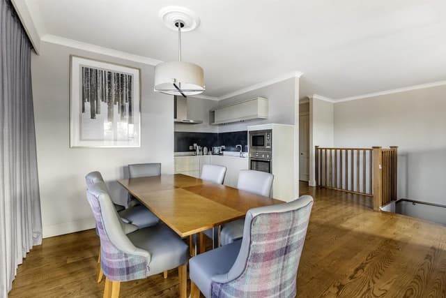 Suite, 2 bedrooms, 1 King, 1 Queen Bed (bi-level with stairs)