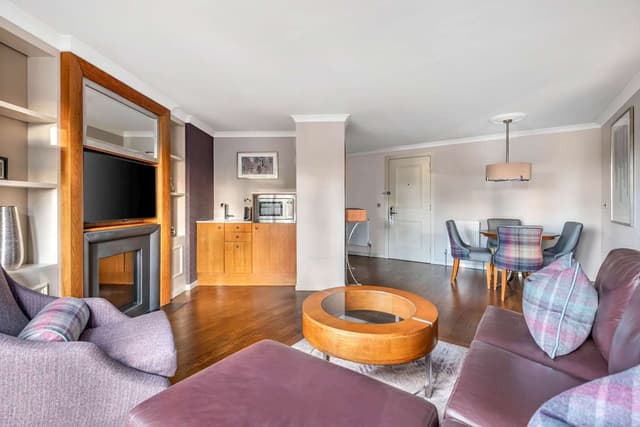 ONE BEDROOM SUITE WITH SOFA BED