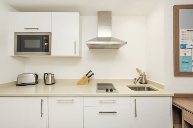 Studio Suite, Kitchen