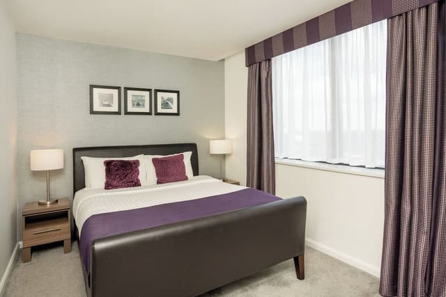Suite, 1 Bedroom, Kitchen