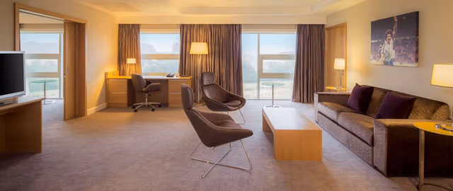 PRESIDENTIAL SUITE