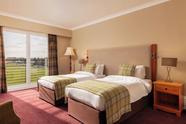 Twin Golf View Room