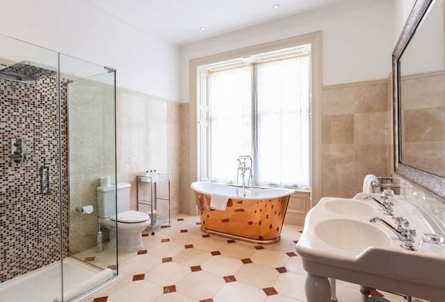 Turret Suite