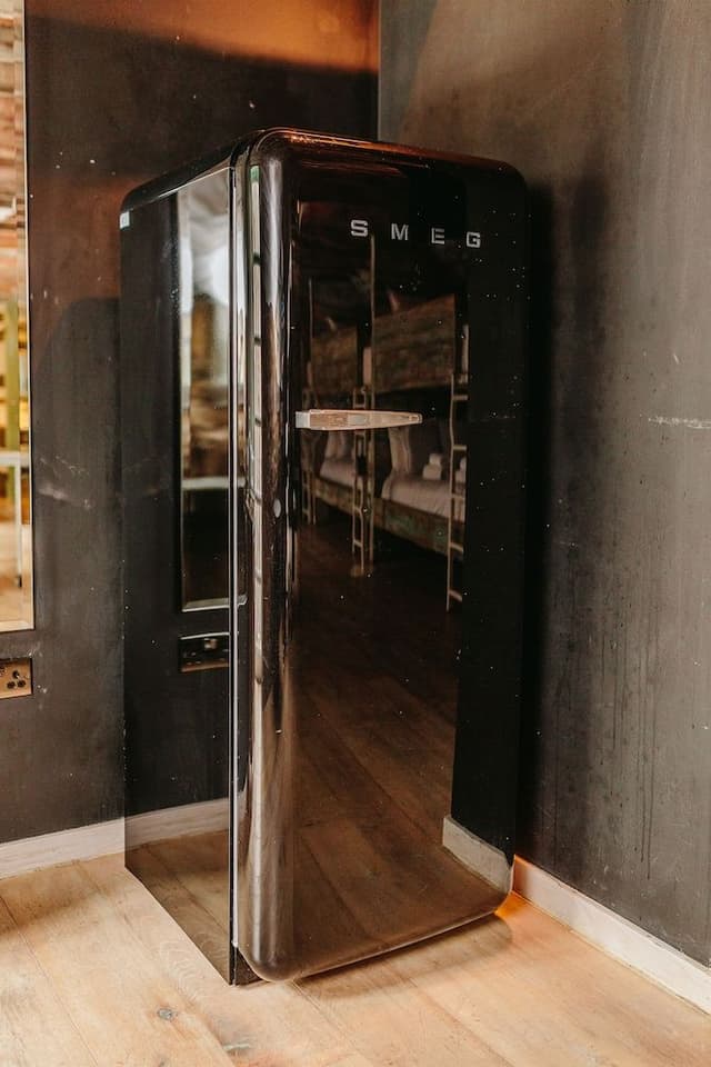 Private Dorm - The Ultimate Party Room