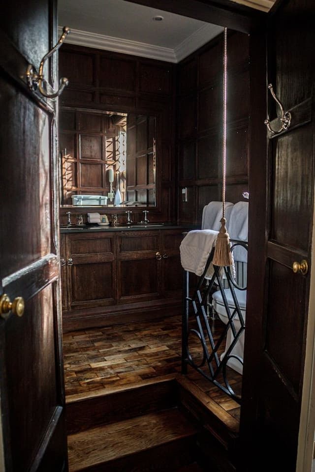 Splendid Historic Suite