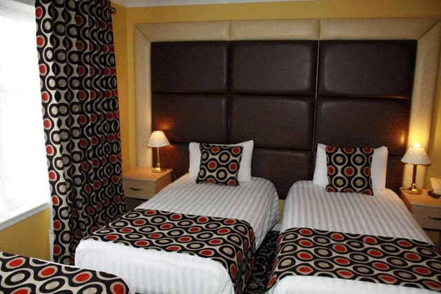 Standard Twin Room