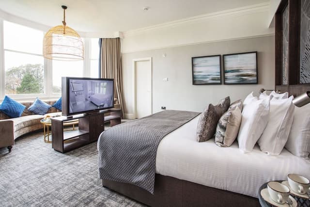 Executive Suite, 1 King Bed, Non Smoking