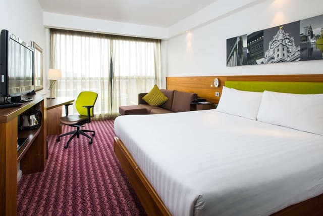 QUEEN ROOM WITH SOFA BED