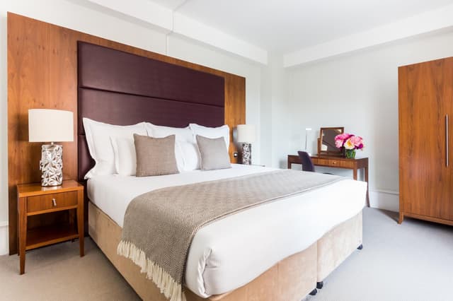 One Bedroom Apartment