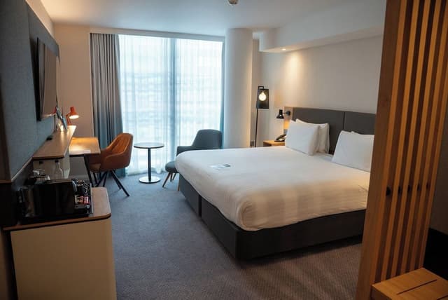Premium Room, 1 King Bed