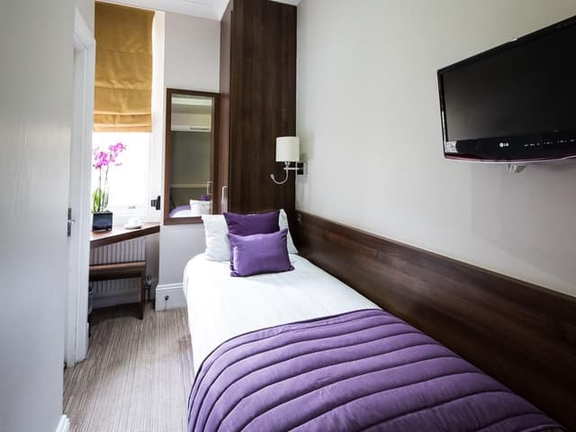 Small Single Room