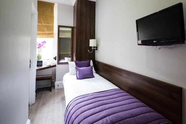 Small Single Room