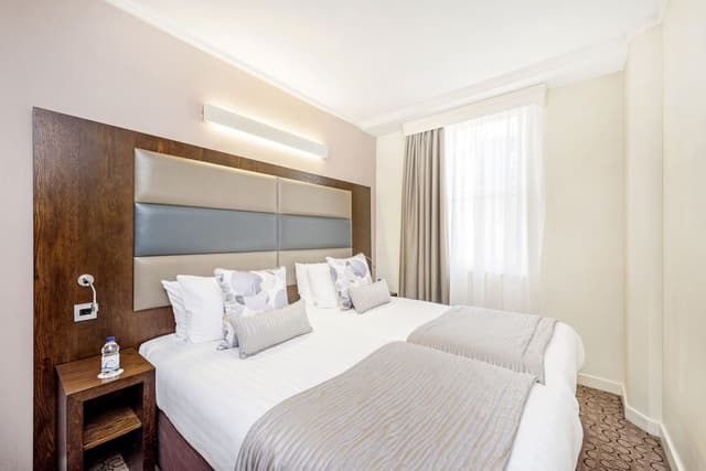Standard Room, 2 Twin Beds