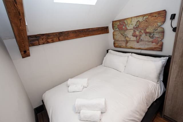 Apartment (603)