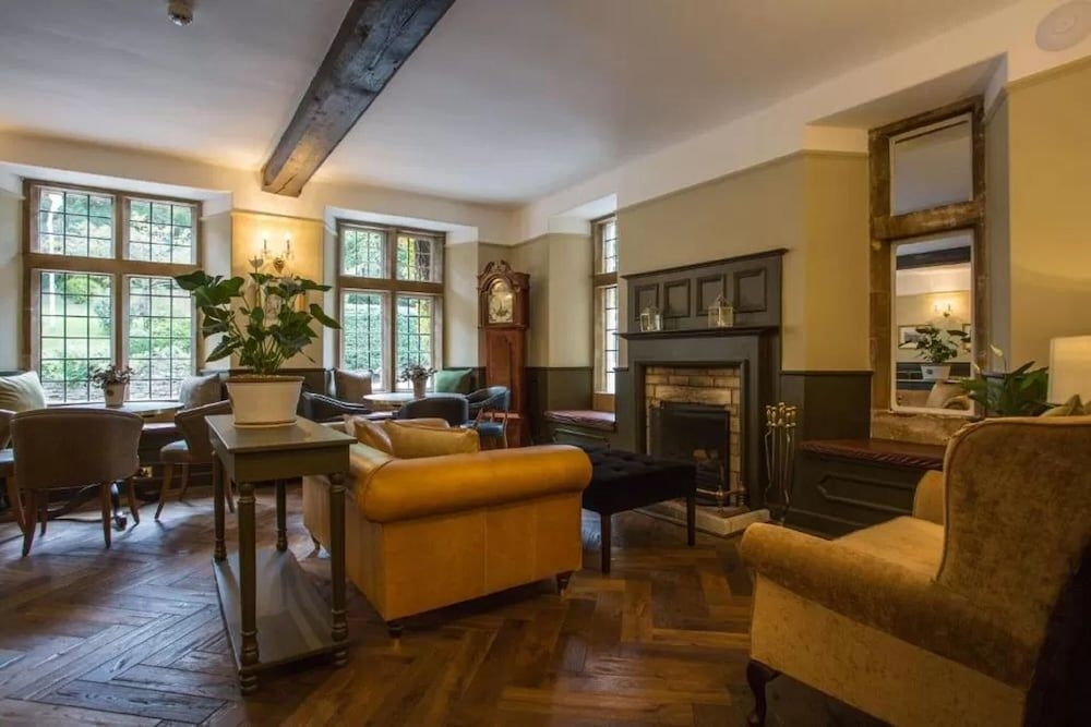 Hatton Court3