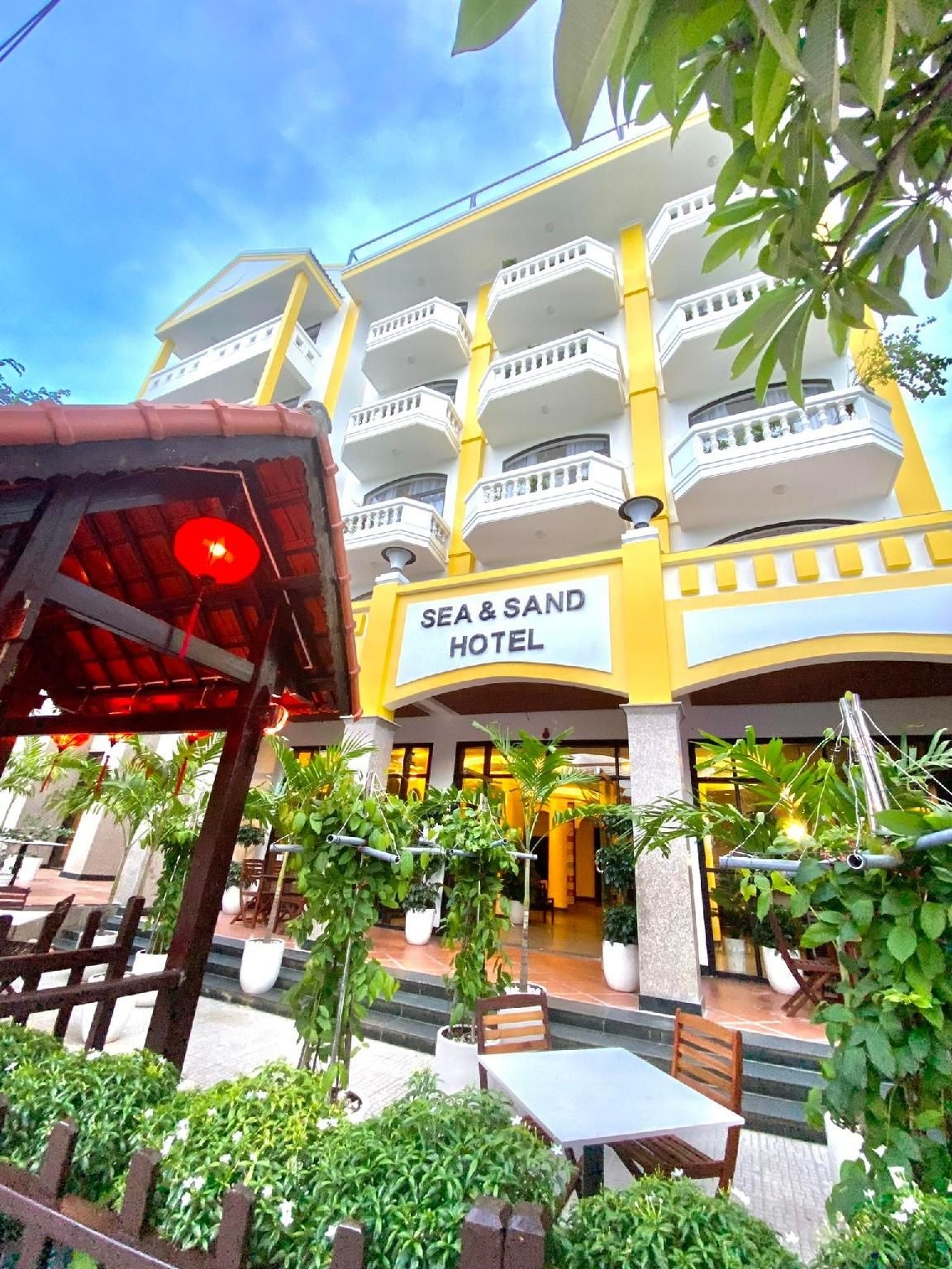 โรงแรมซี แอนด์ แซนด์ ฮอยอัน (SEA AND SAND HOI AN HOTEL)0