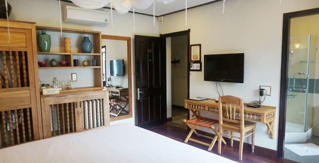 Deluxe Room, Balcony