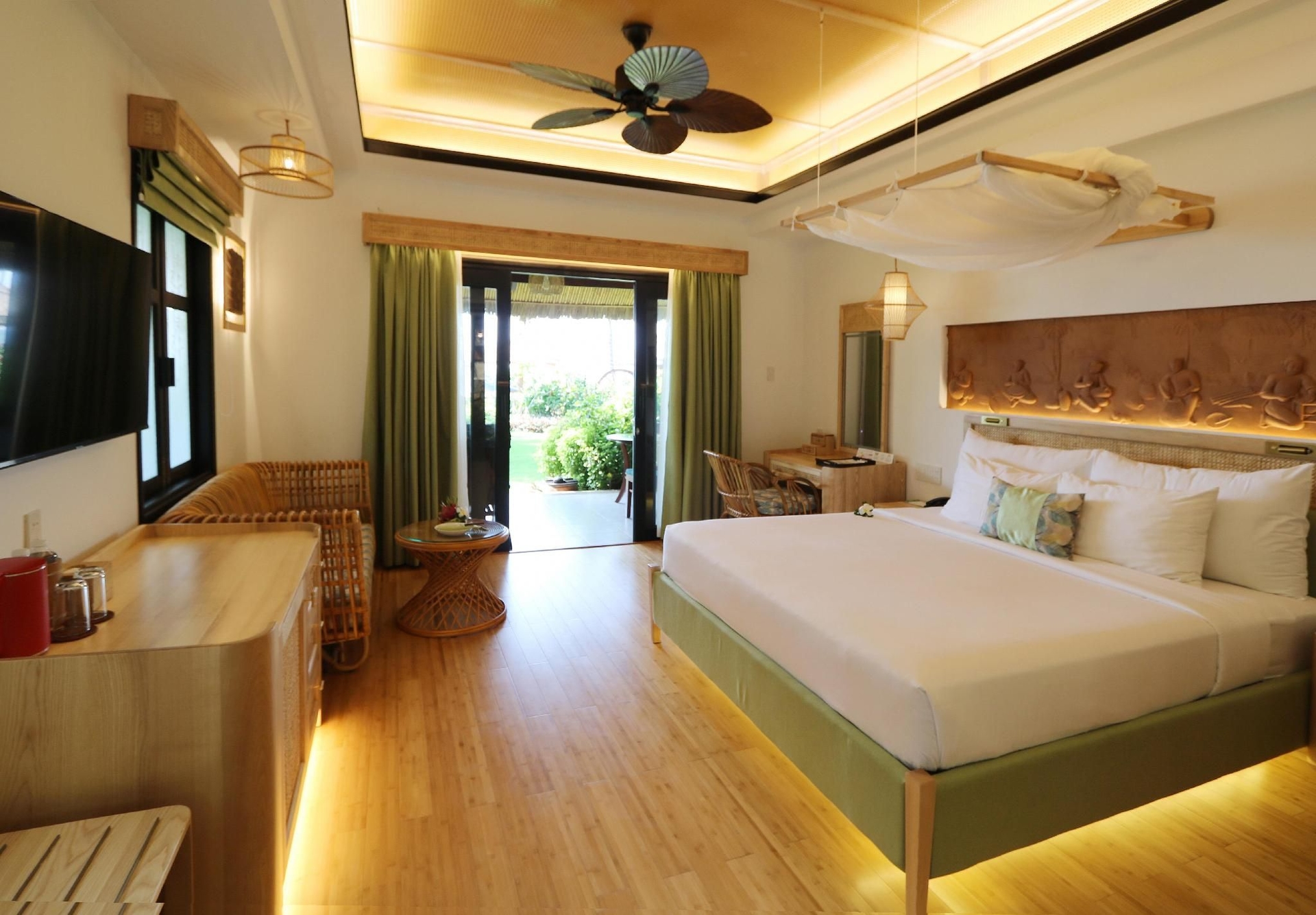 แบมบูวิลเลจบิชรีสอร์ท (Bamboo Village Beach Resort)1