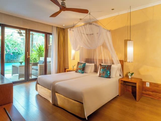 Pool Access Twin Room