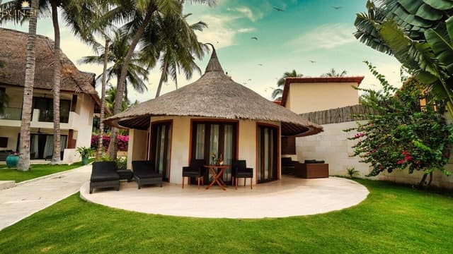 Exclusive Cottage, Hot Tub, Partial Ocean View