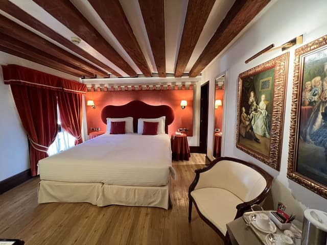 Classic Double Room