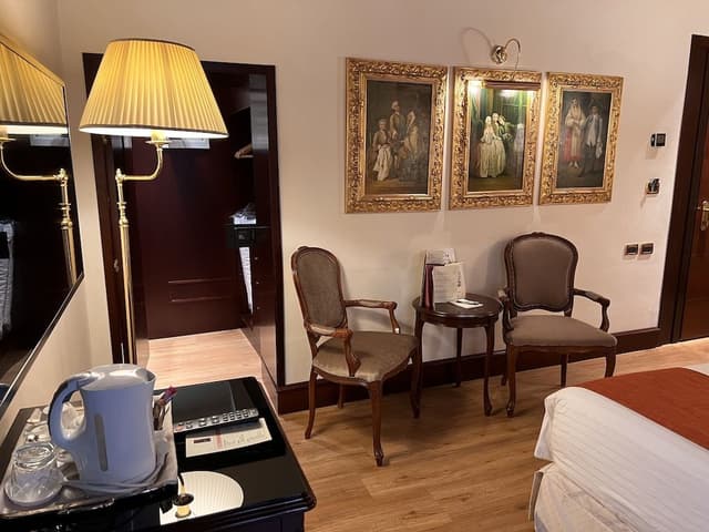 Classic Double Room, Canal View