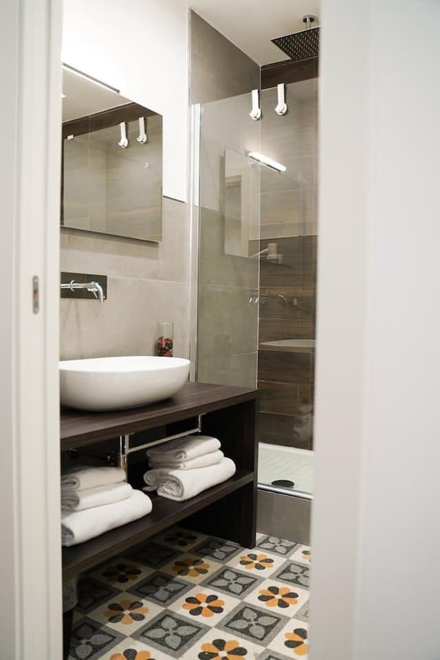 Triple Room, Annex Building